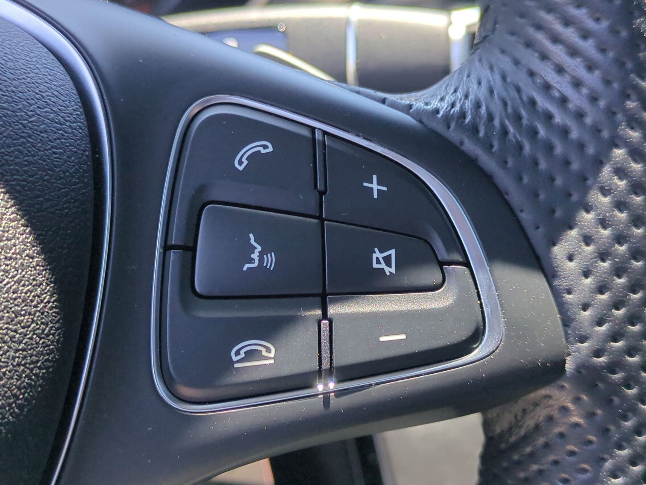 Used 2019 Mercedes-Benz GLC 300 4MATIC Coupe image 19