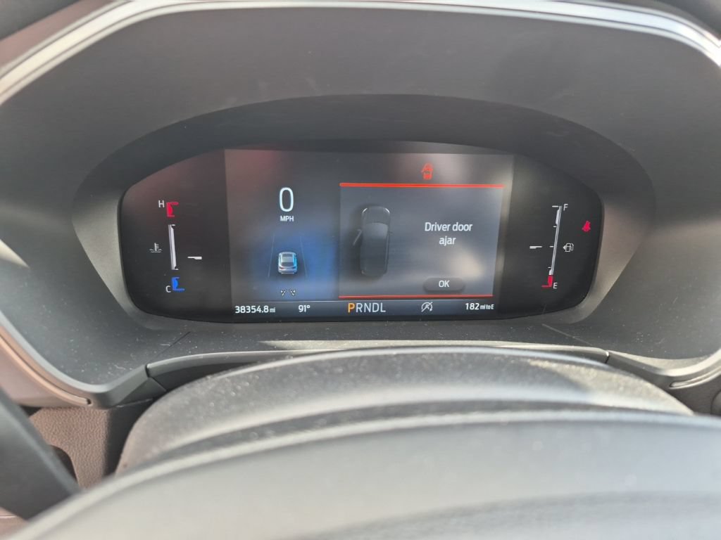 Used 2025 Ford Escape Active AWD/4WD image 6