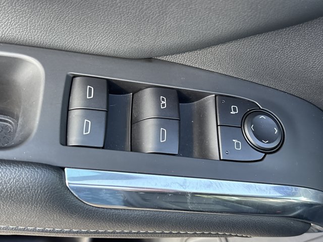 Used 2025 Chevrolet Traverse LT AWD/4WD image 23