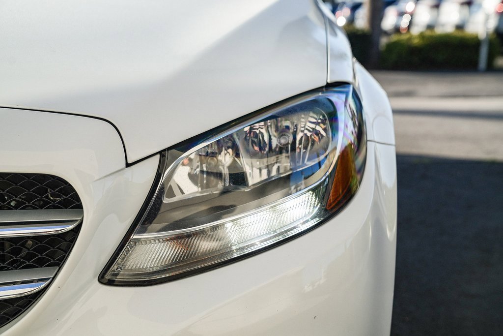 Used 2017 Mercedes-Benz C 300 Sedan image 8