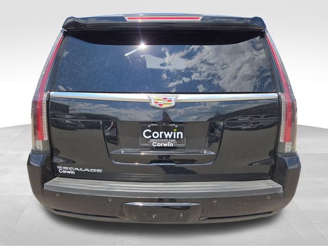 Used 2018 Cadillac Escalade Platinum AWD/4WD image 12