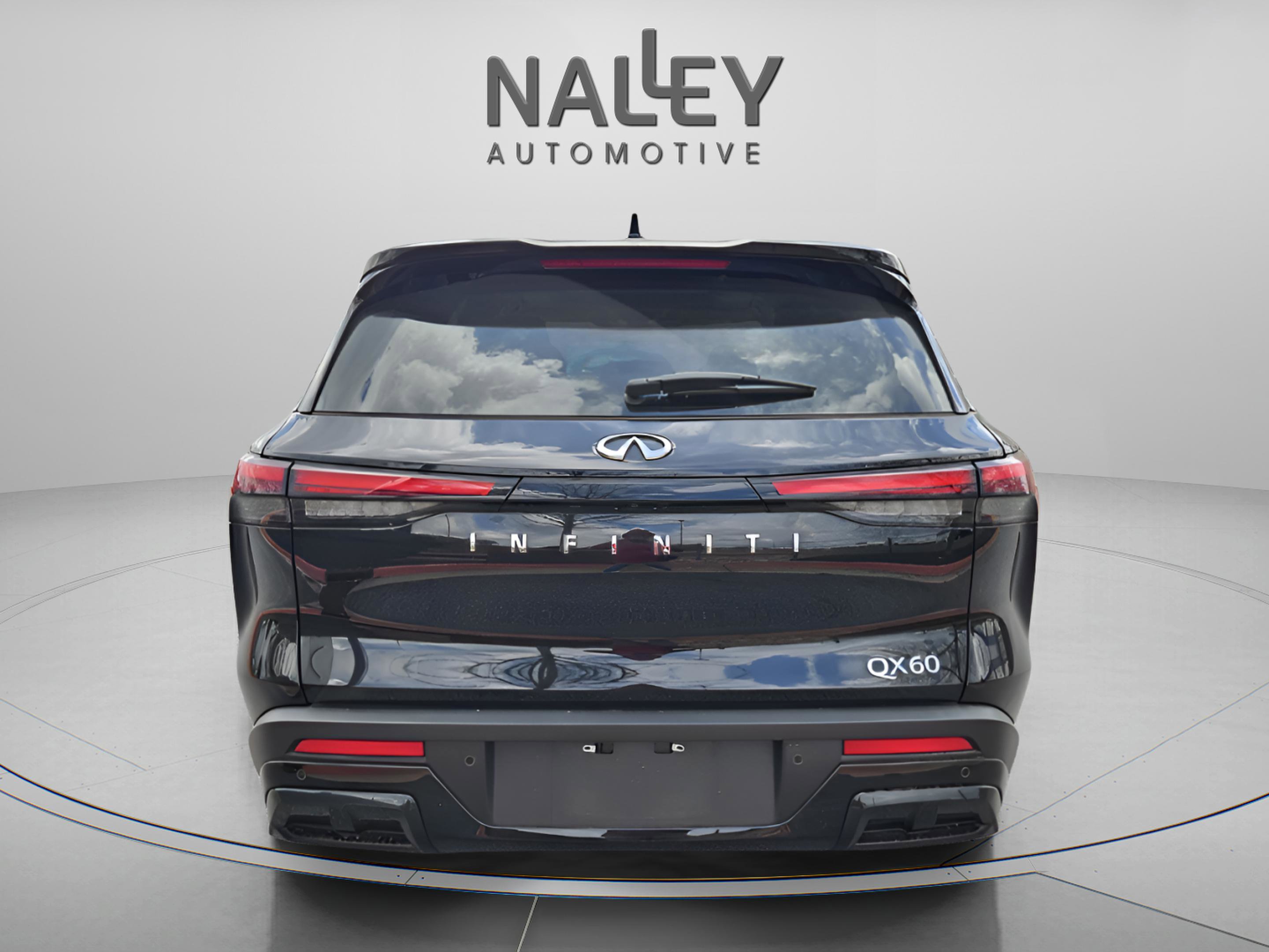 Used 2025 INFINITI QX60 Pure image 3
