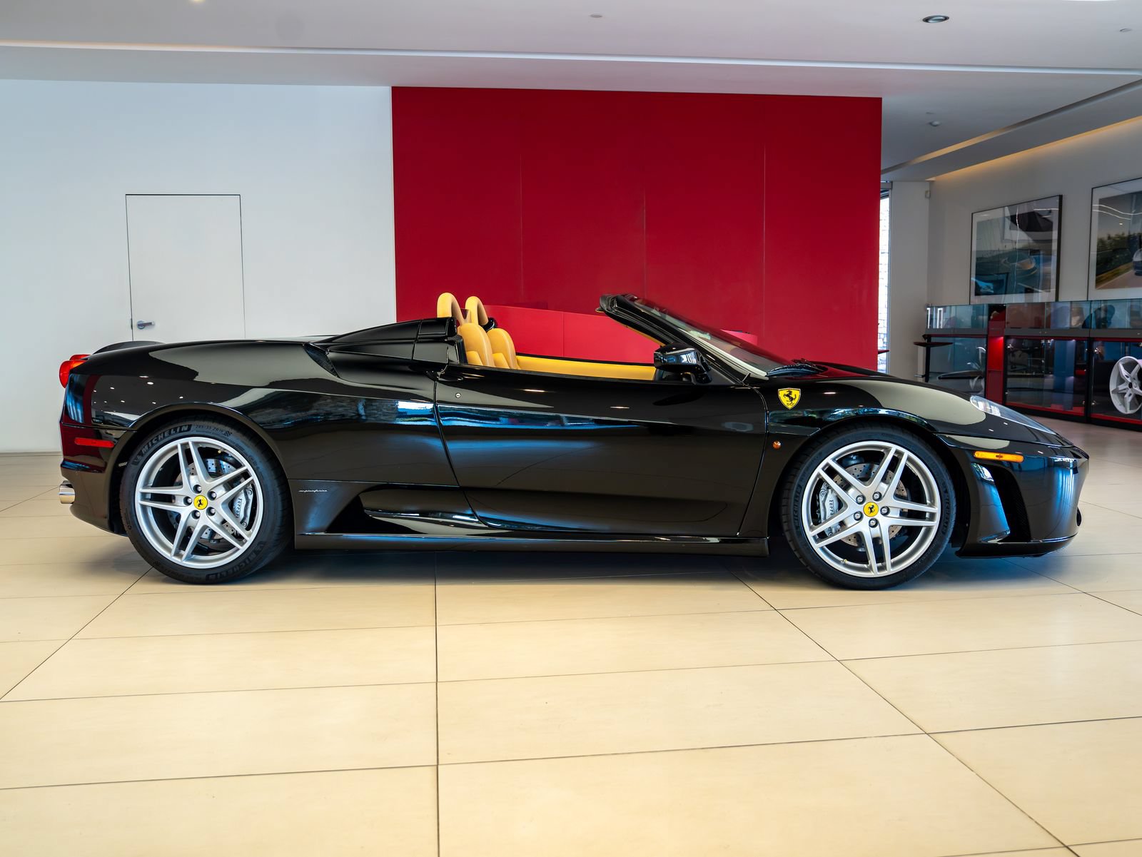 Used 2005 Ferrari F430 Spider RWD image 7