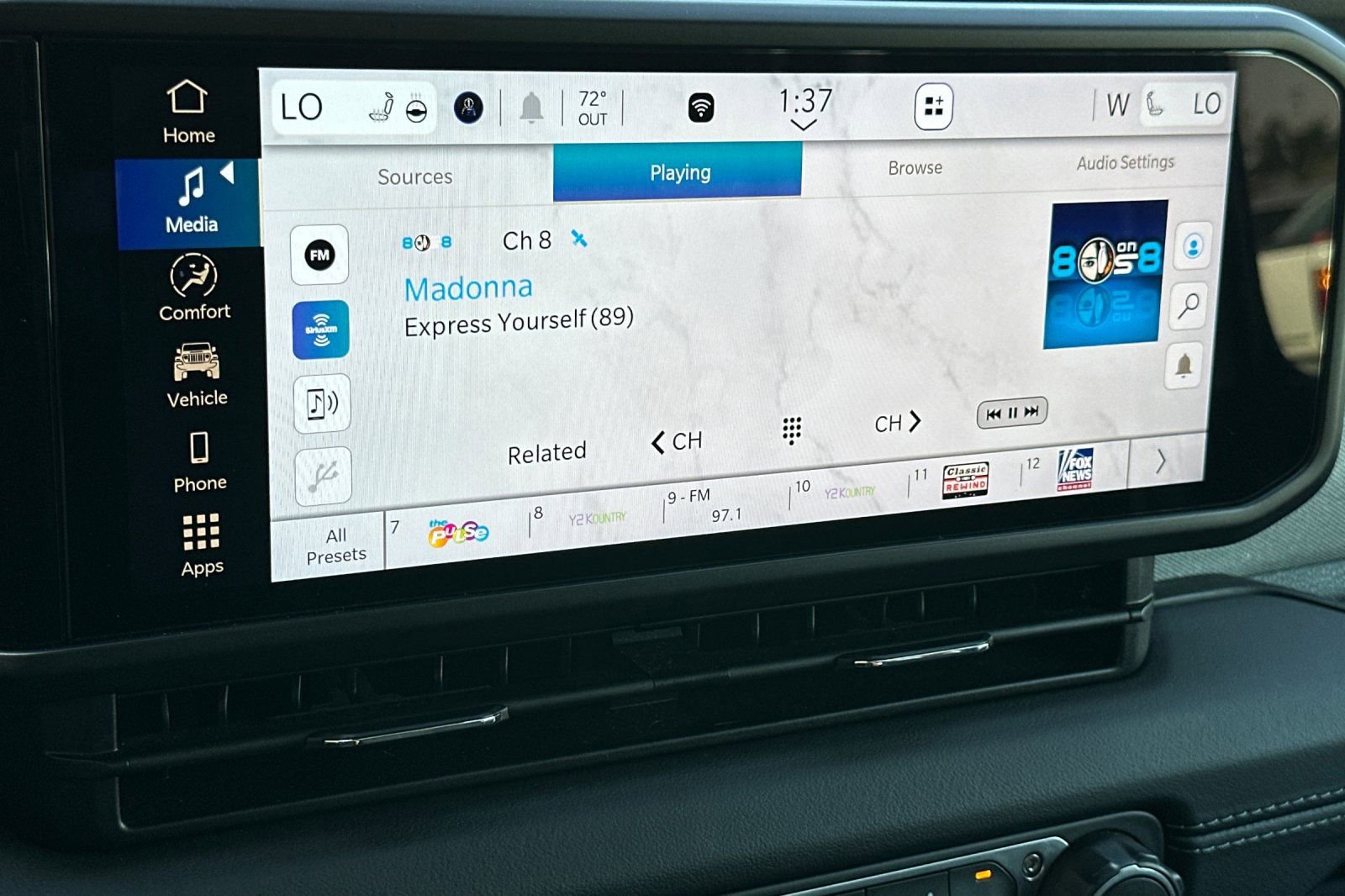 Used 2025 Jeep Wrangler Sahara image 18