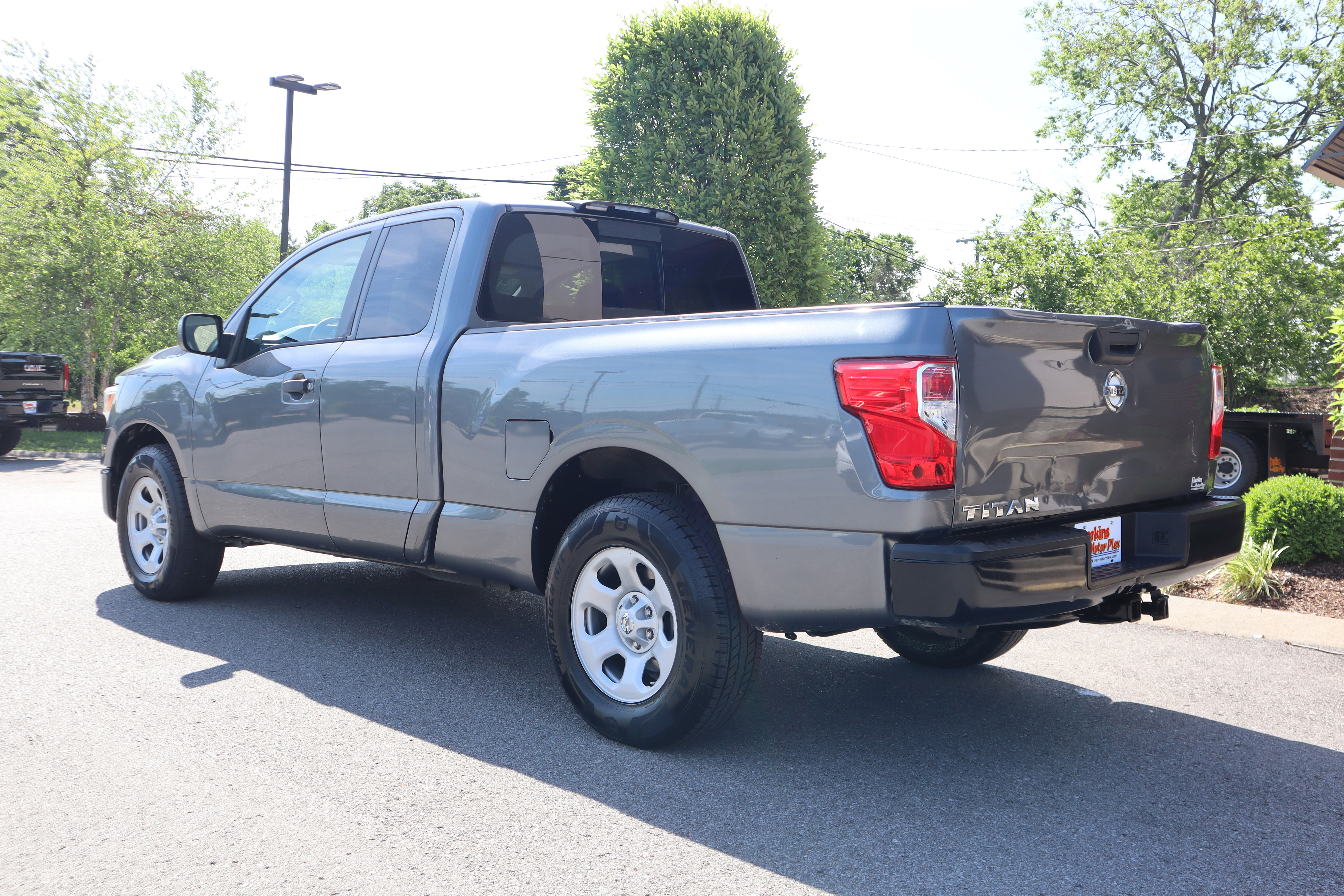 Used 2017 Nissan Titan S RWD image 9