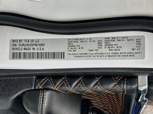 Used 2023 Jeep Grand Cherokee Summit w/ Adv Protech Group IV AWD/4WD image 34