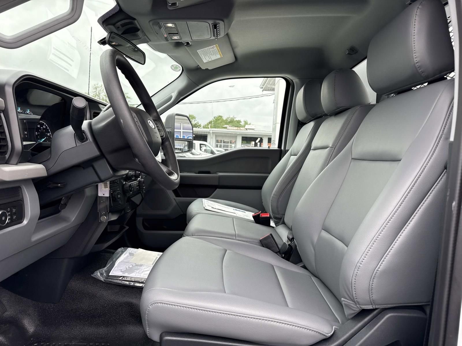 New 2026 Ford F550 4x4 Regular Cab Super Duty image 10