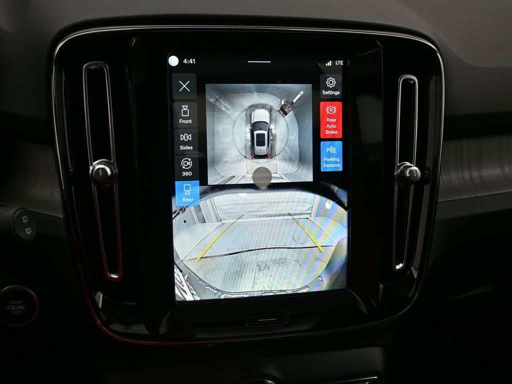 New 2026 Volvo XC40 B5 Ultra w/ Protection Package Premier AWD/4WD image 13