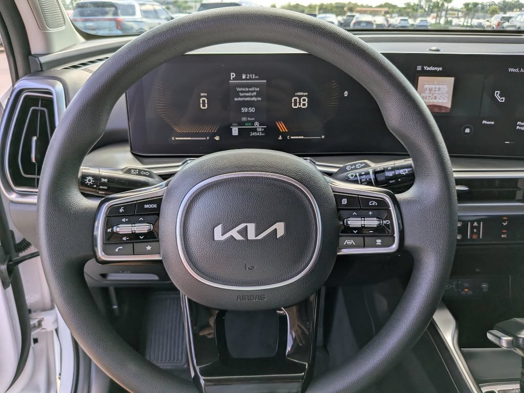 Certified 2025 Kia Sorento LX FWD image 29