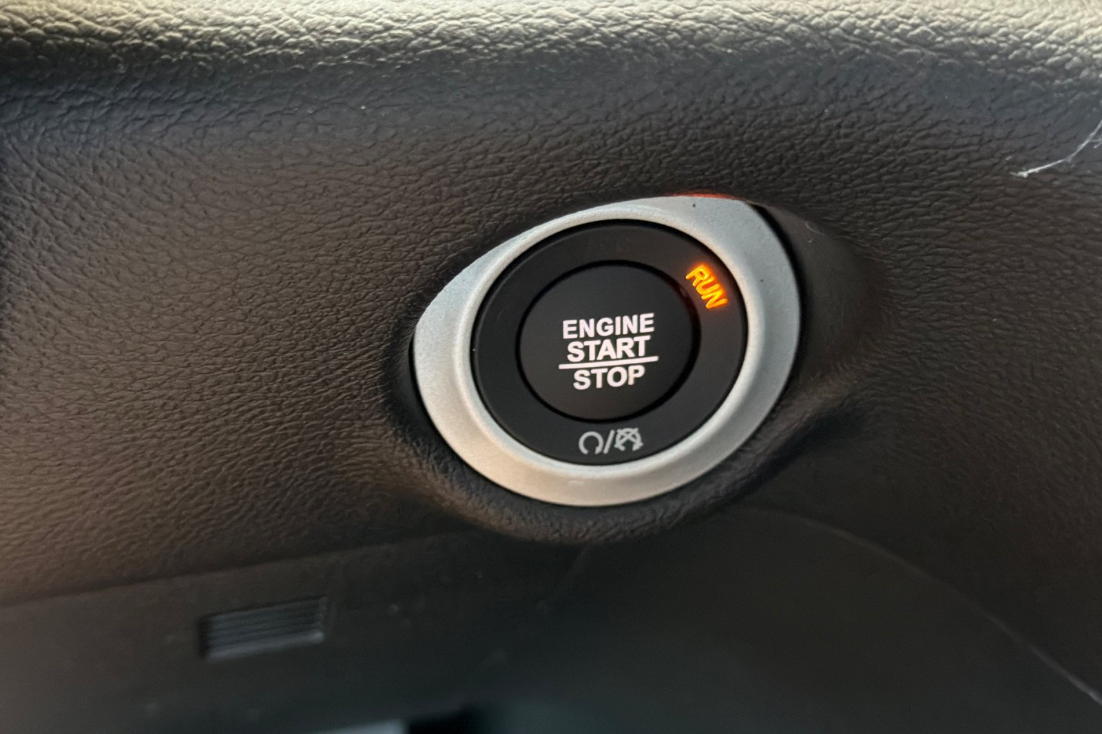 New 2027 Chrysler Pacifica Select FWD image 21
