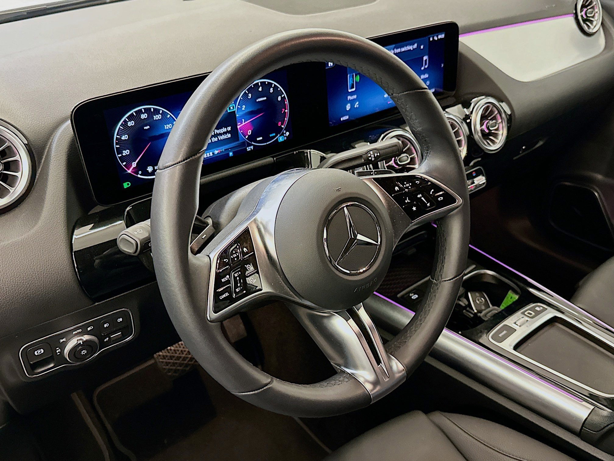 Used 2025 Mercedes-Benz GLA 250 4MATIC image 18