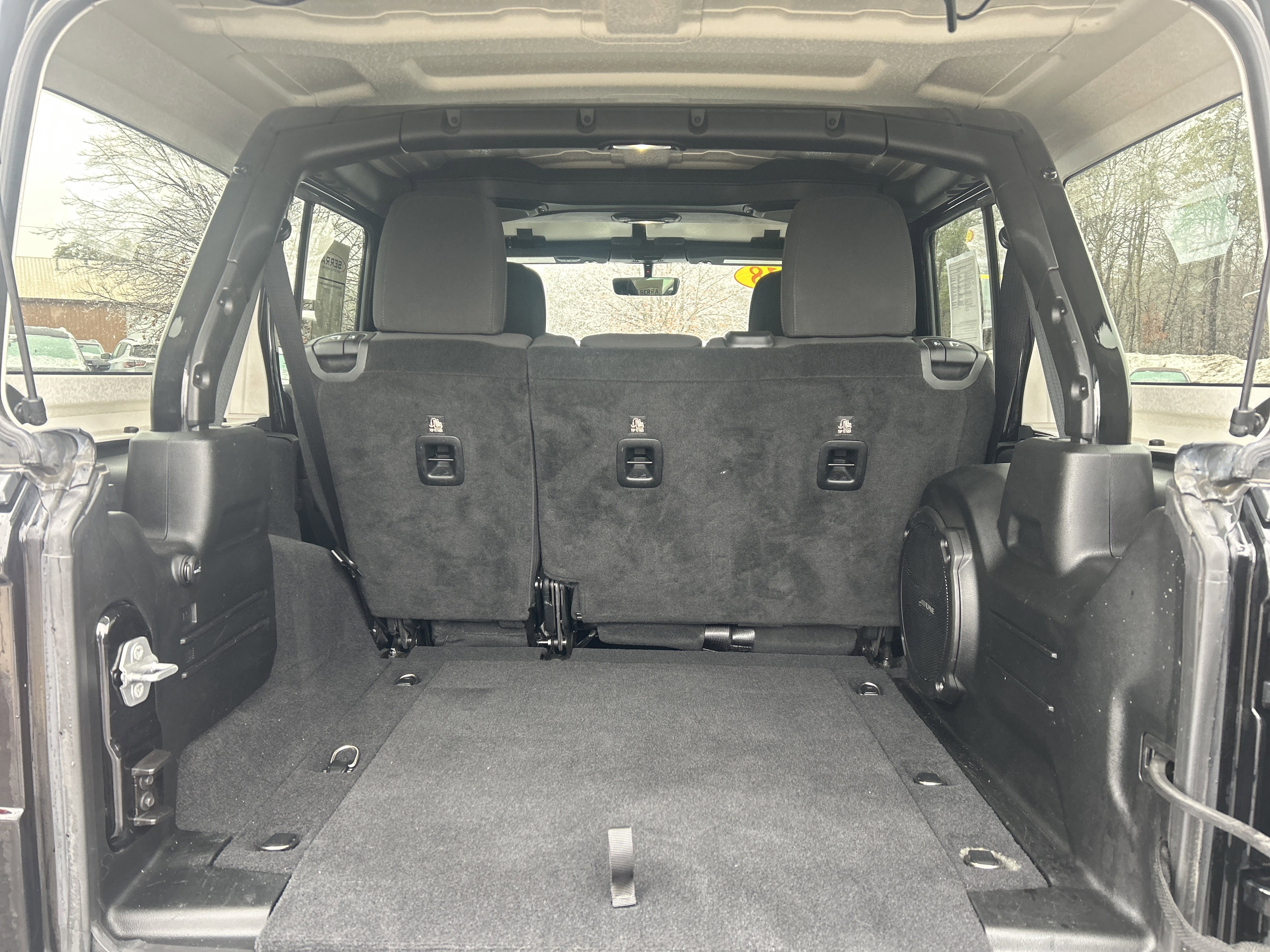 Used 2018 Jeep Wrangler Unlimited Sahara image 9