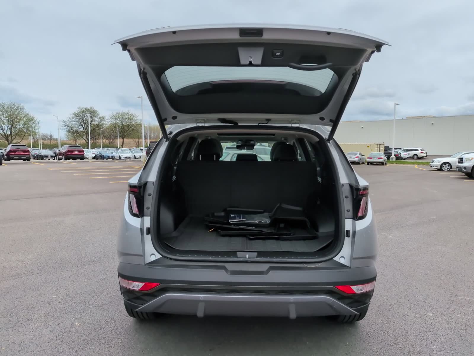 Used 2024 Hyundai Tucson Limited AWD/4WD image 12