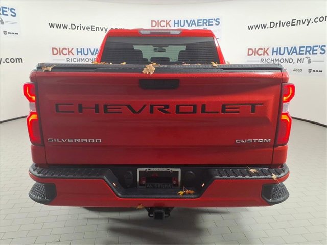 Used 2021 Chevrolet Silverado 1500 Custom w/ LPO, Dark Essentials Package image 3
