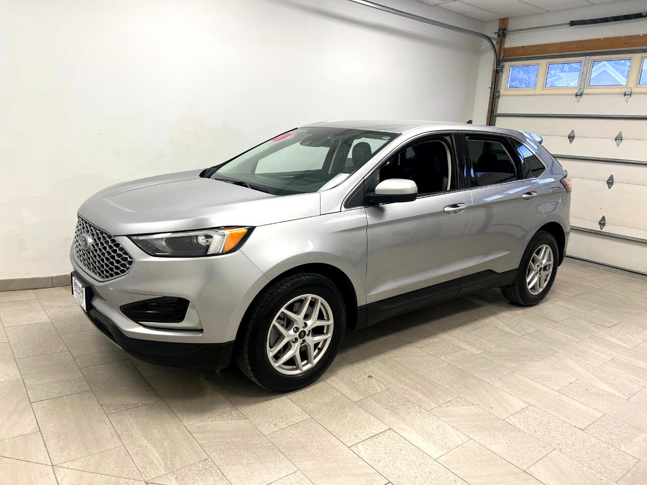 Used 2024 Ford Edge SEL image 7