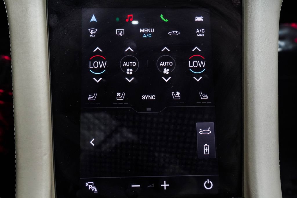 Used 2020 Porsche Taycan 4S image 26