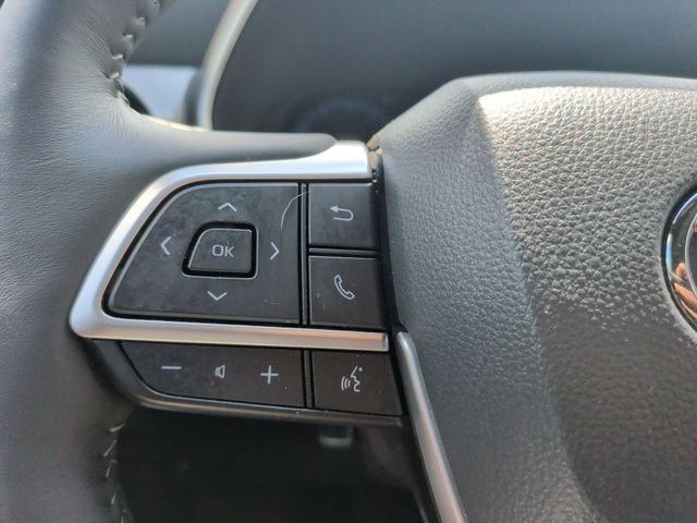 Used 2026 Toyota Highlander Platinum AWD/4WD image 18