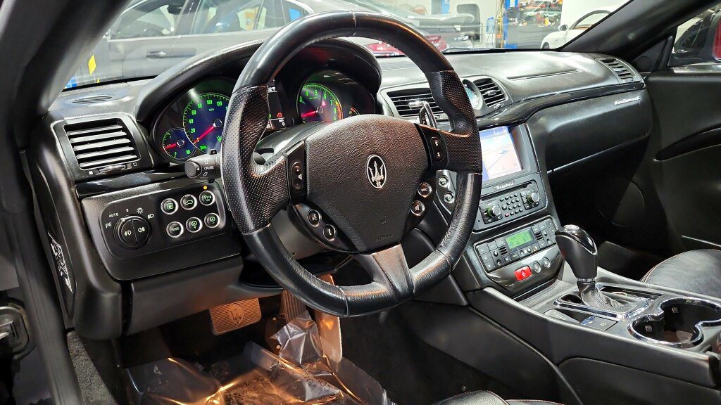 Used 2014 Maserati GranTurismo Convertible RWD image 13