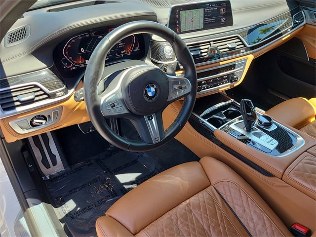 Used 2022 BMW 750i xDrive w/ Luxury Rear Seating Package image 17