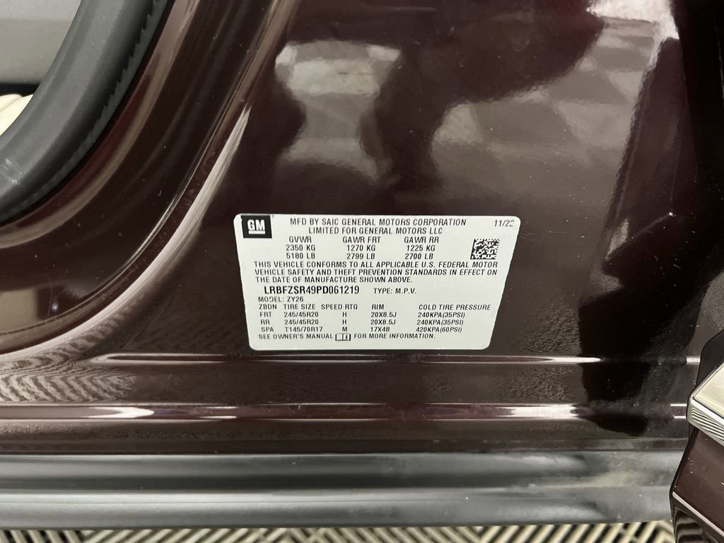 Certified 2023 Buick Envision Avenir AWD/4WD image 35