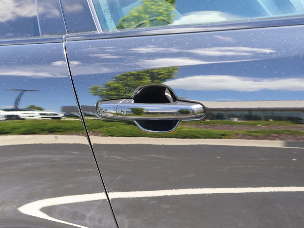 Used 2019 Jaguar F-PACE R-Sport AWD/4WD image 9