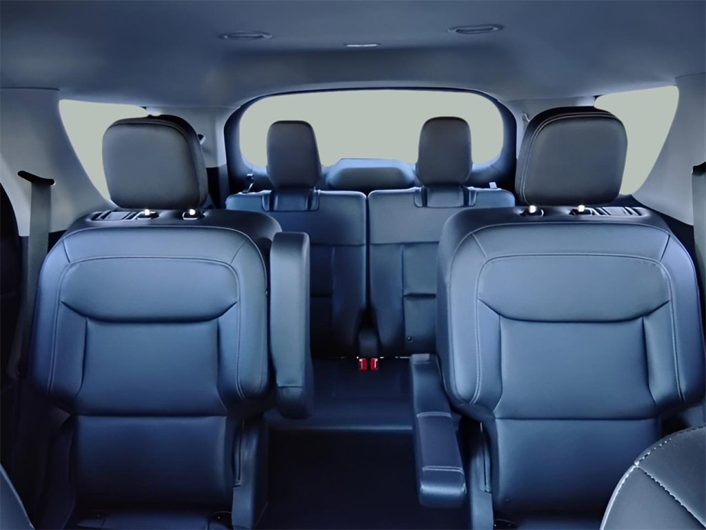 Certified 2023 Ford Explorer XLT w/ Equipment Group 202A image 36