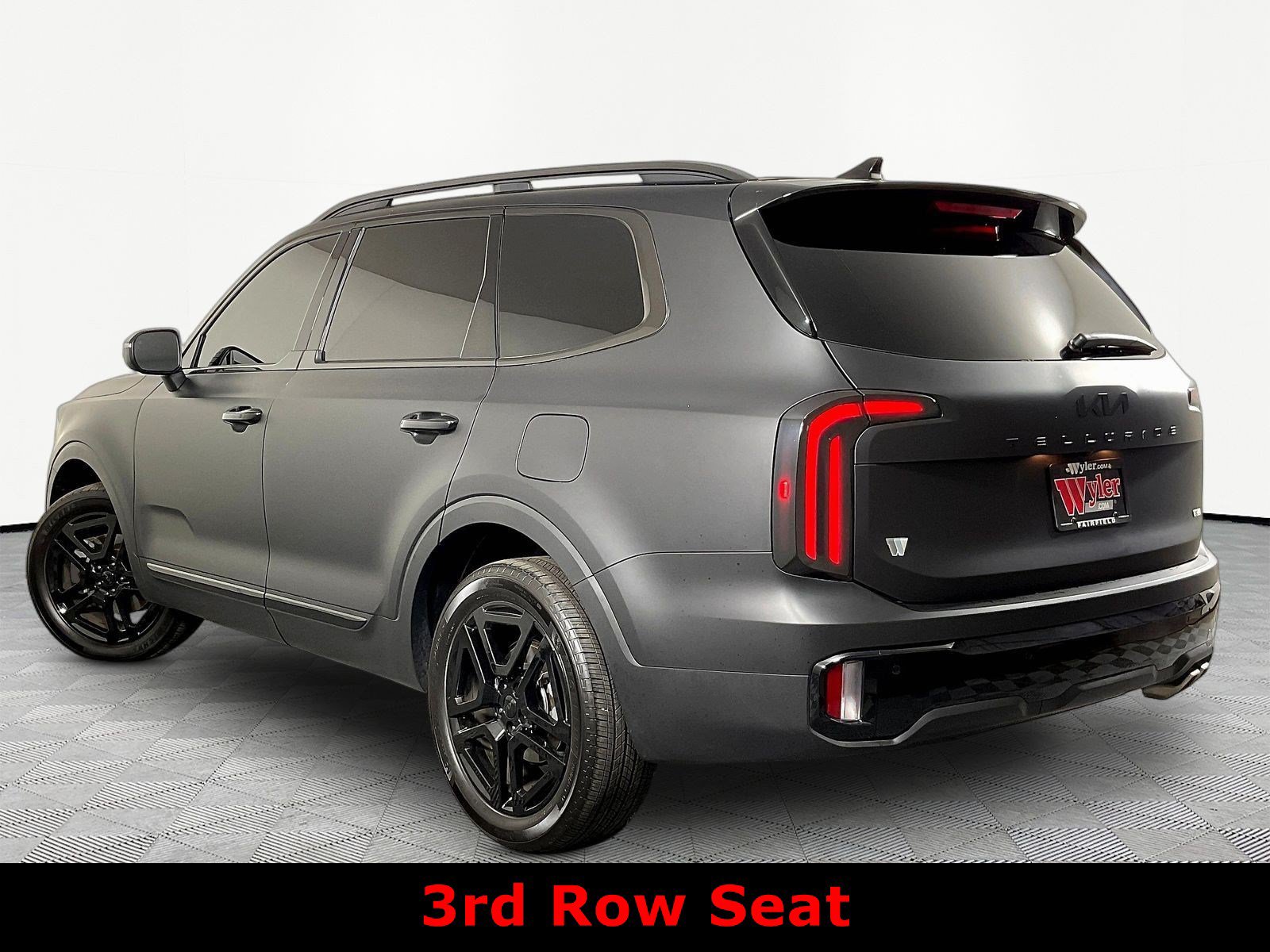 Used 2025 Kia Telluride EX X-Line AWD/4WD image 4