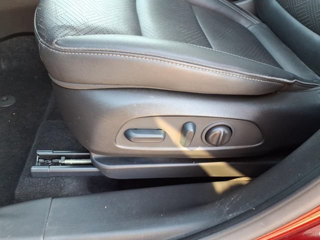 Used 2023 Buick Encore GX Essence w/ Experience Buick Package FWD image 14