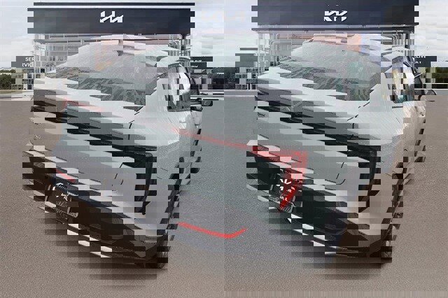 New 2025 Kia K4 LXS image 3