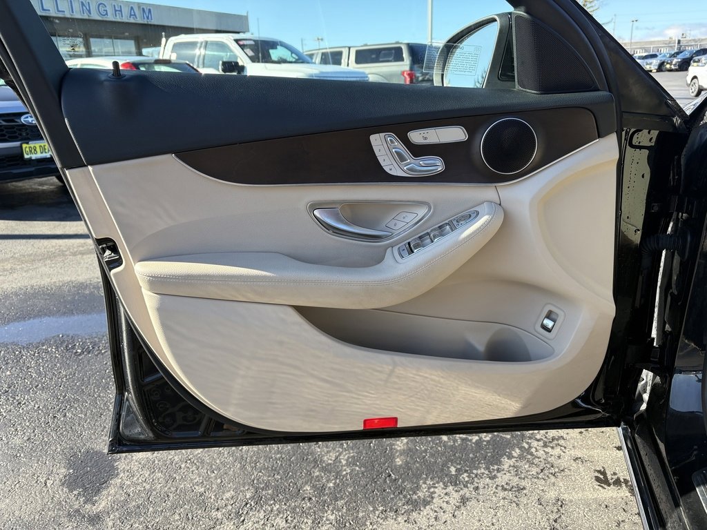 Used 2021 Mercedes-Benz C 300 4MATIC Sedan image 14