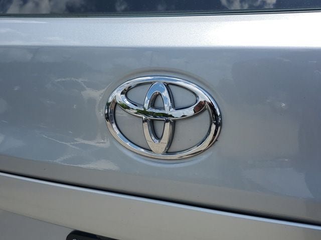 Used 2022 Toyota Corolla Cross L FWD image 7