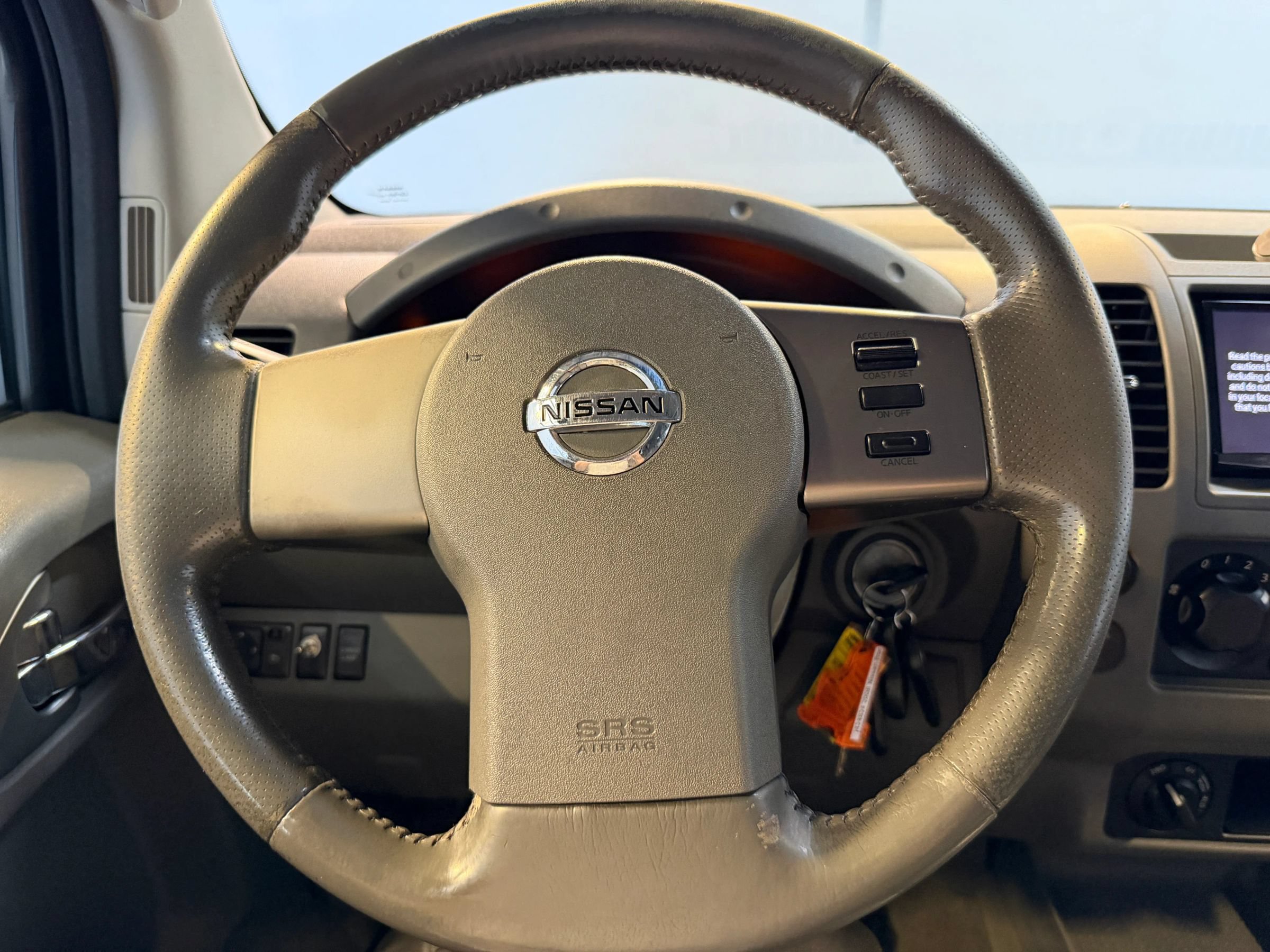 Used 2008 Nissan Frontier LE AWD/4WD image 12