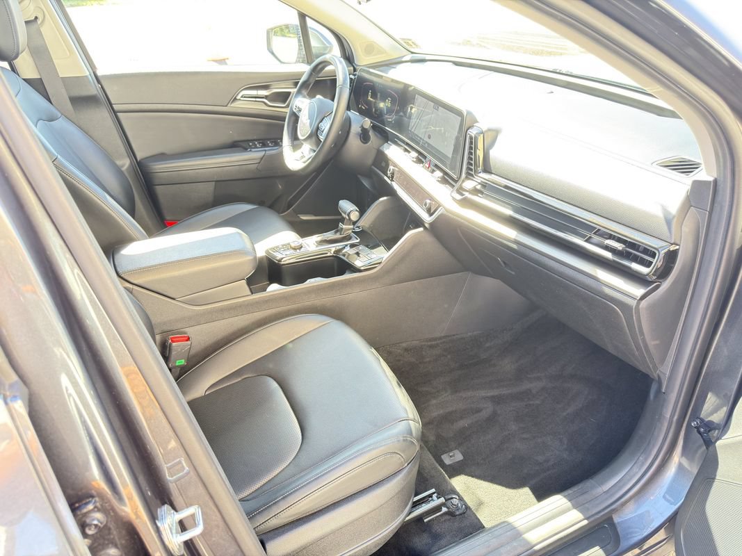 Used 2023 Kia Sportage EX FWD image 27