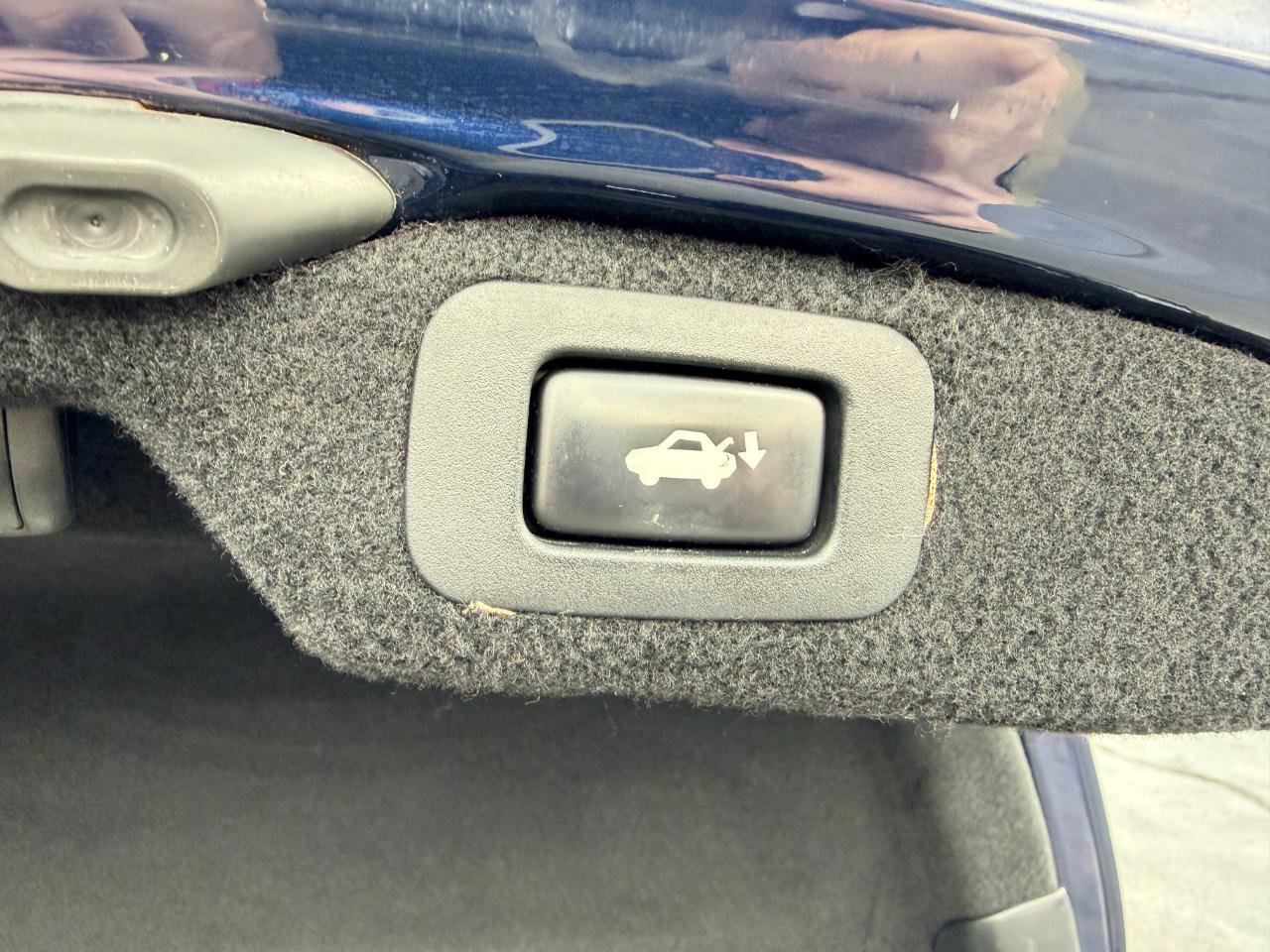 Used 2013 Lexus LS 460 L w/ Ultra Luxury Pkg image 58