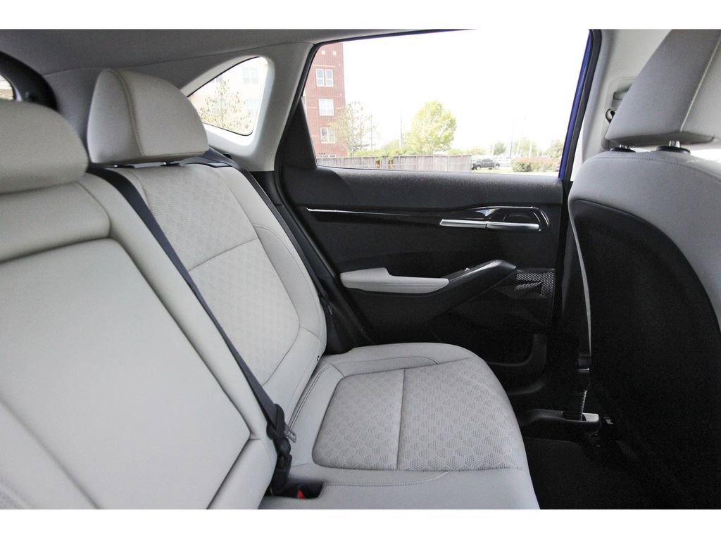Used 2023 Kia Seltos SX w/ SX Sunroof Package image 13