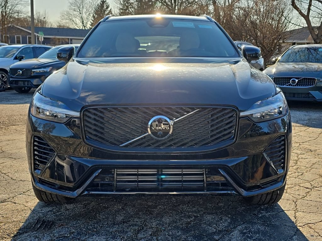 New 2026 Volvo XC60 T8 Plus w/ Climate Package AWD/4WD image 2