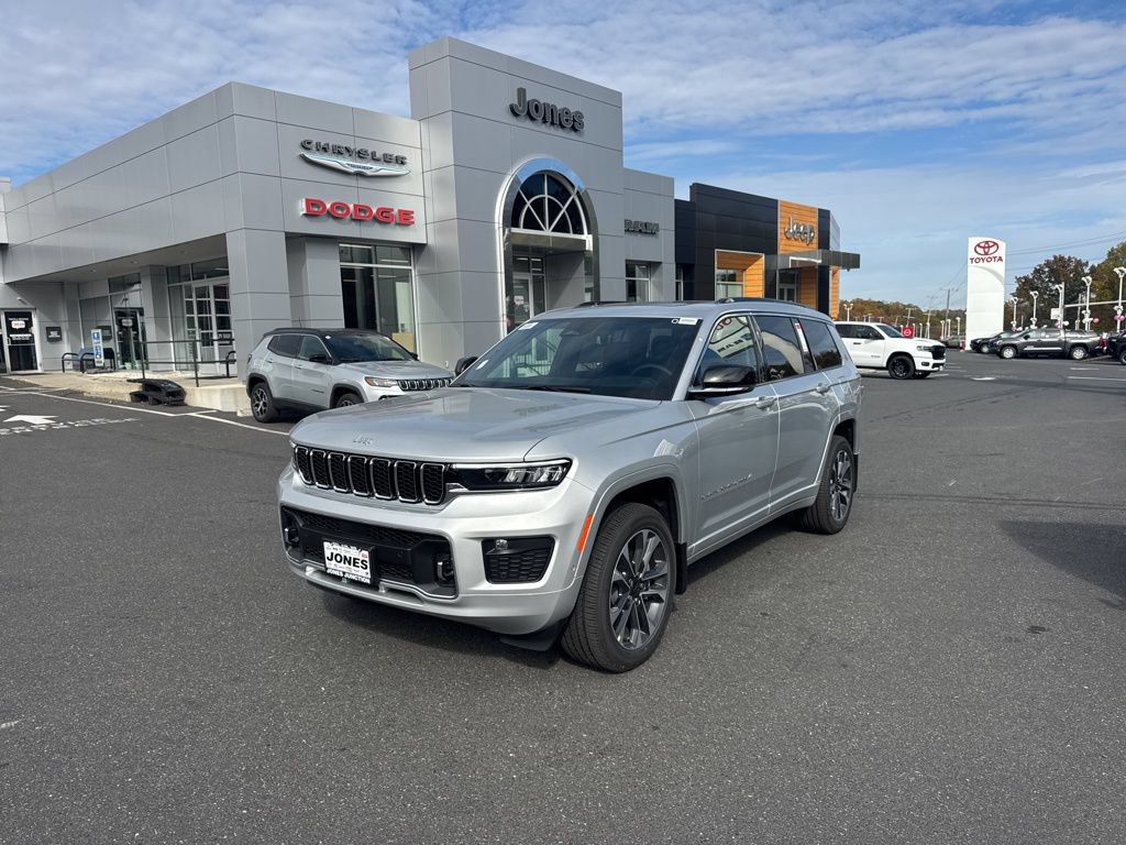 New 2025 Jeep Grand Cherokee L Overland w/ Luxury Tech Group IV AWD/4WD image 1
