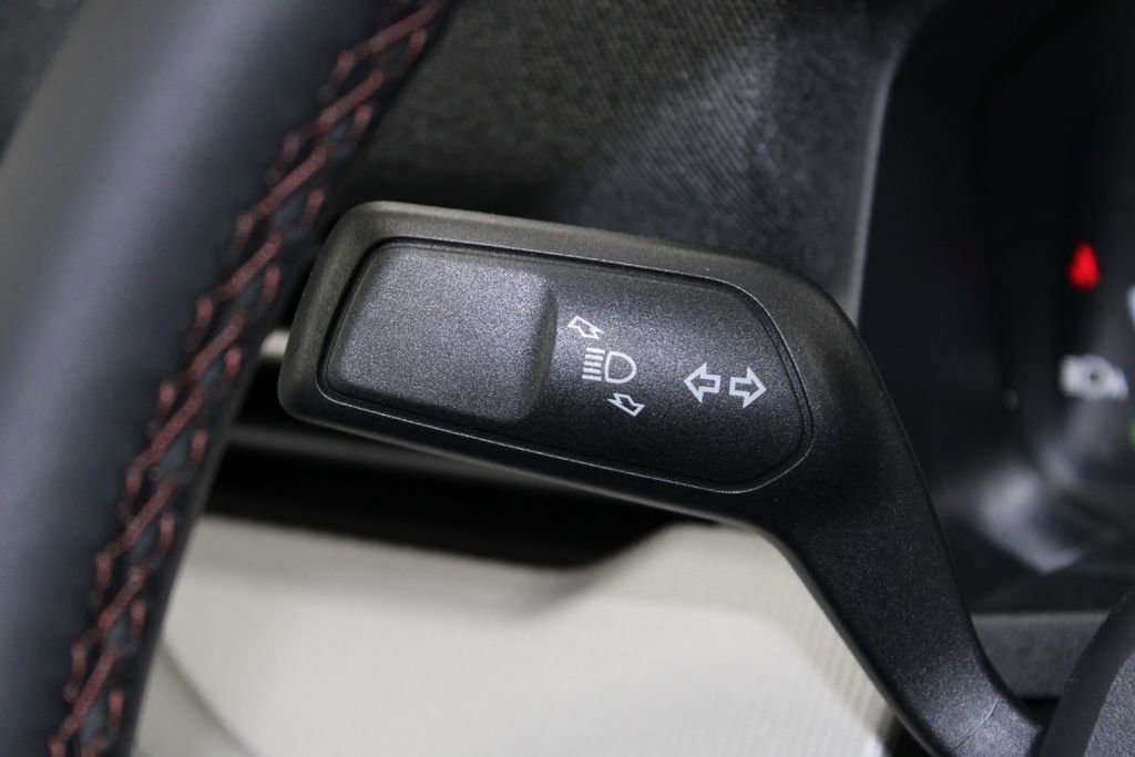 New 2026 Ford Explorer Active RWD image 37