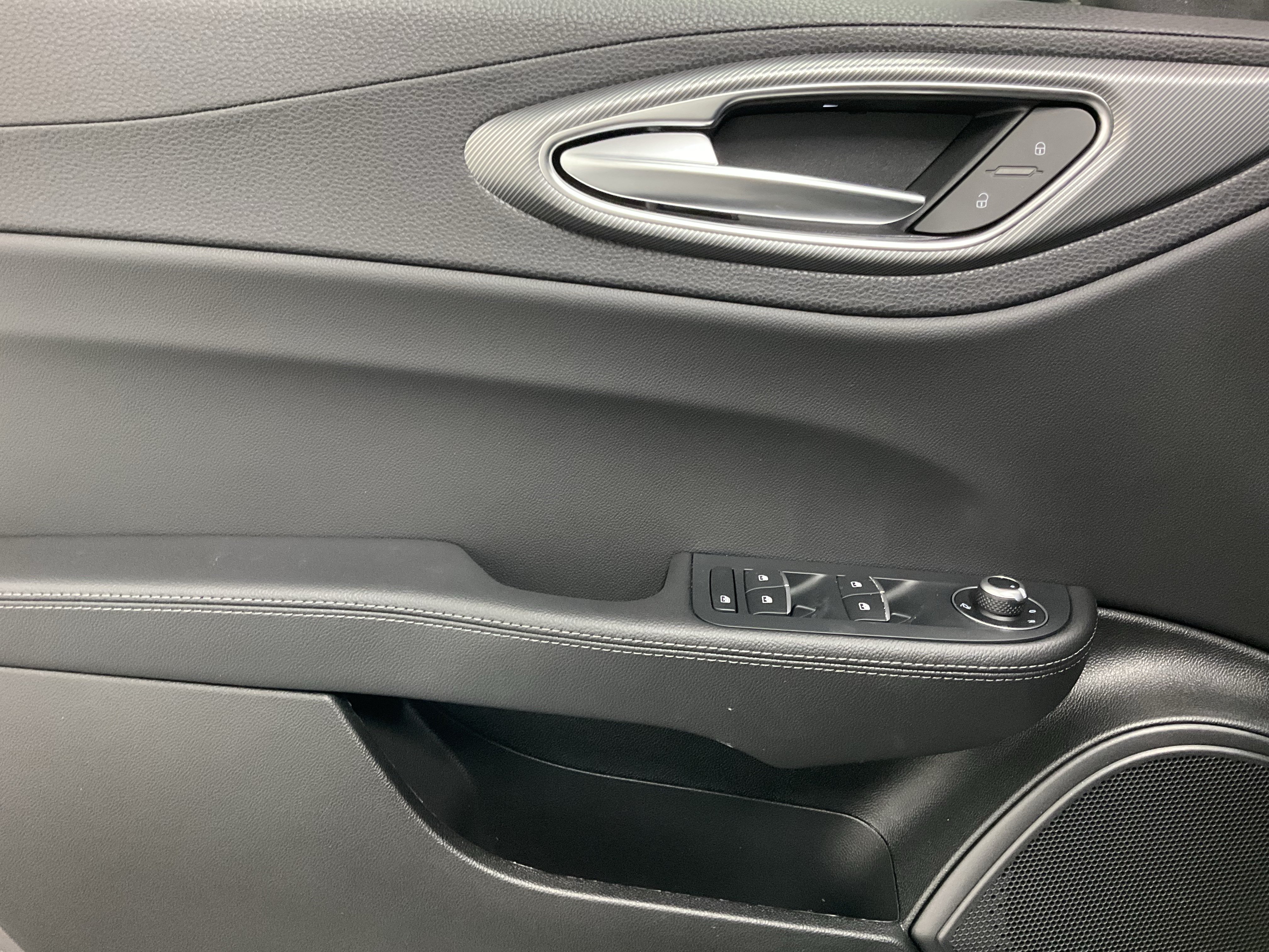 New 2026 Alfa Romeo Giulia AWD w/ Driving Assist Package image 21