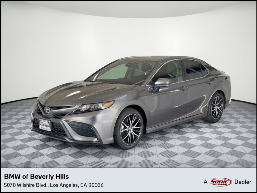 Used 2024 Toyota Camry SE w/ Convenience Package