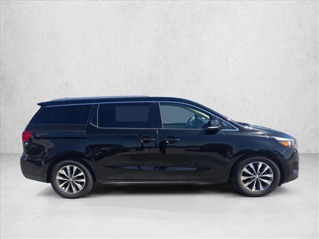 Used 2017 Kia Sedona SX FWD image 4