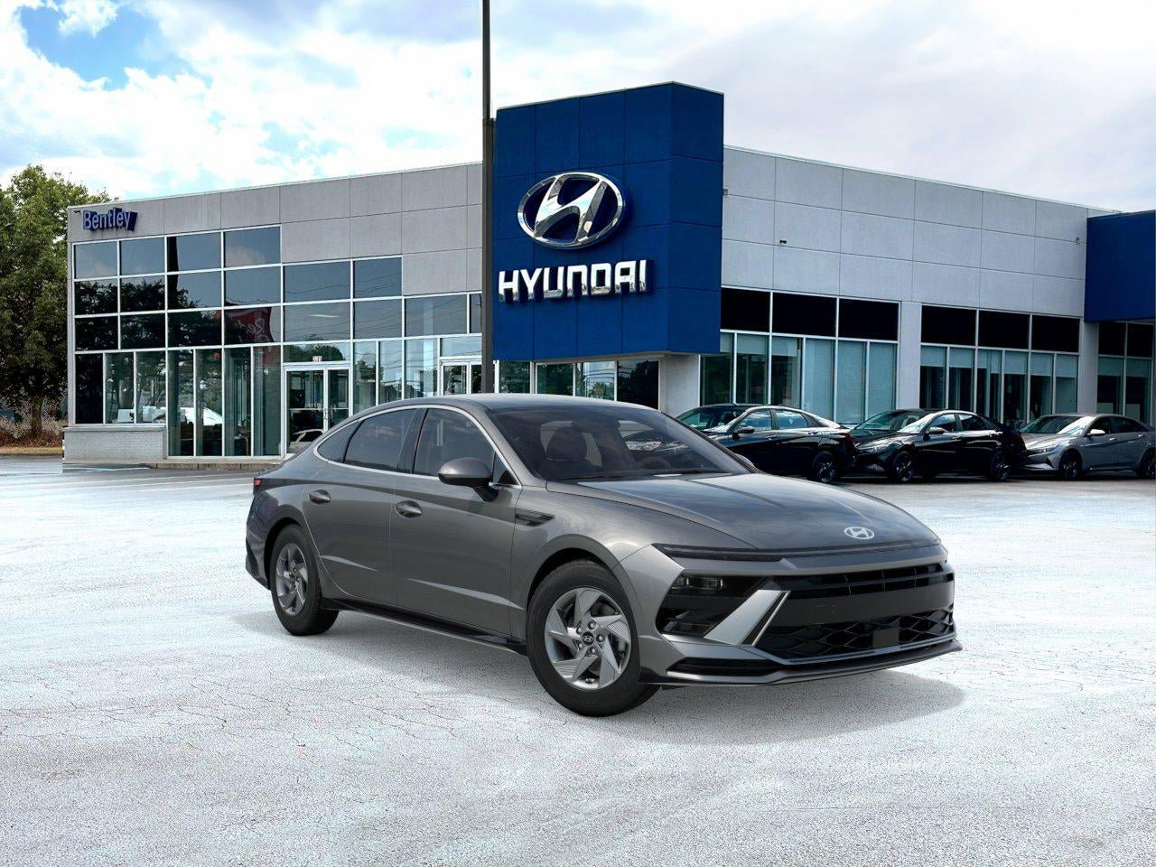 New 2026 Hyundai Sonata SE FWD image 2