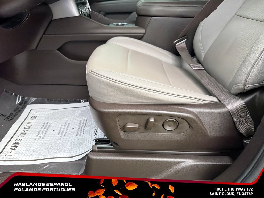 Used 2024 GMC Yukon SLT w/ SLT Luxury Package AWD/4WD image 15