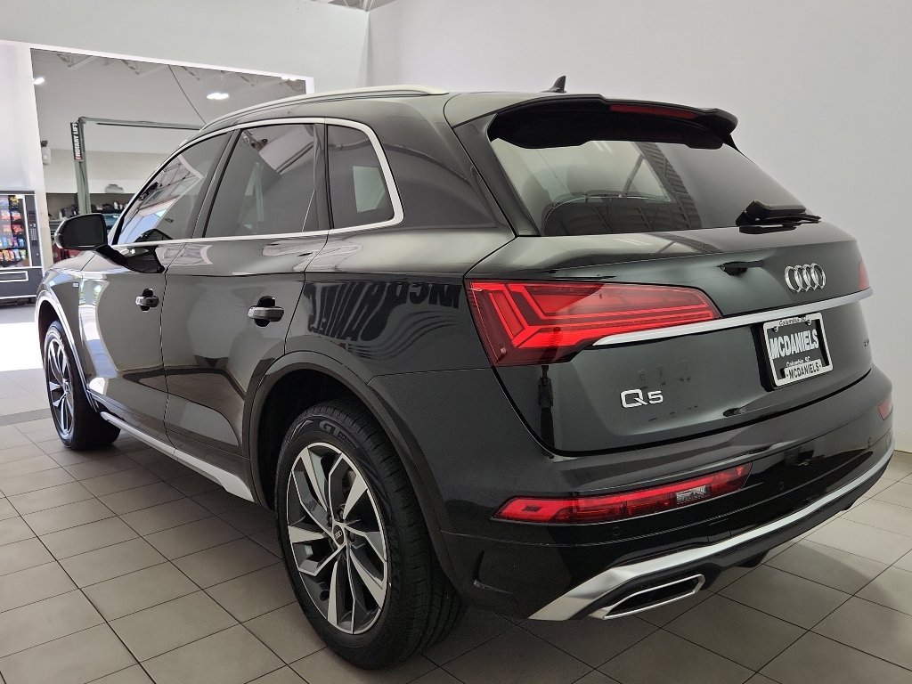 Used 2023 Audi Q5 2.0T Premium w/ Convenience Package image 5