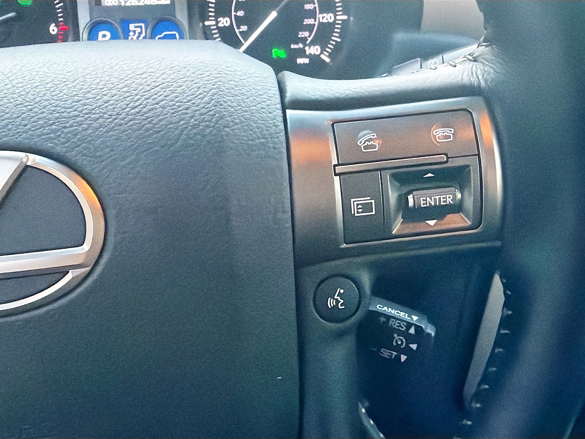 Used 2017 Lexus GX 460 image 35