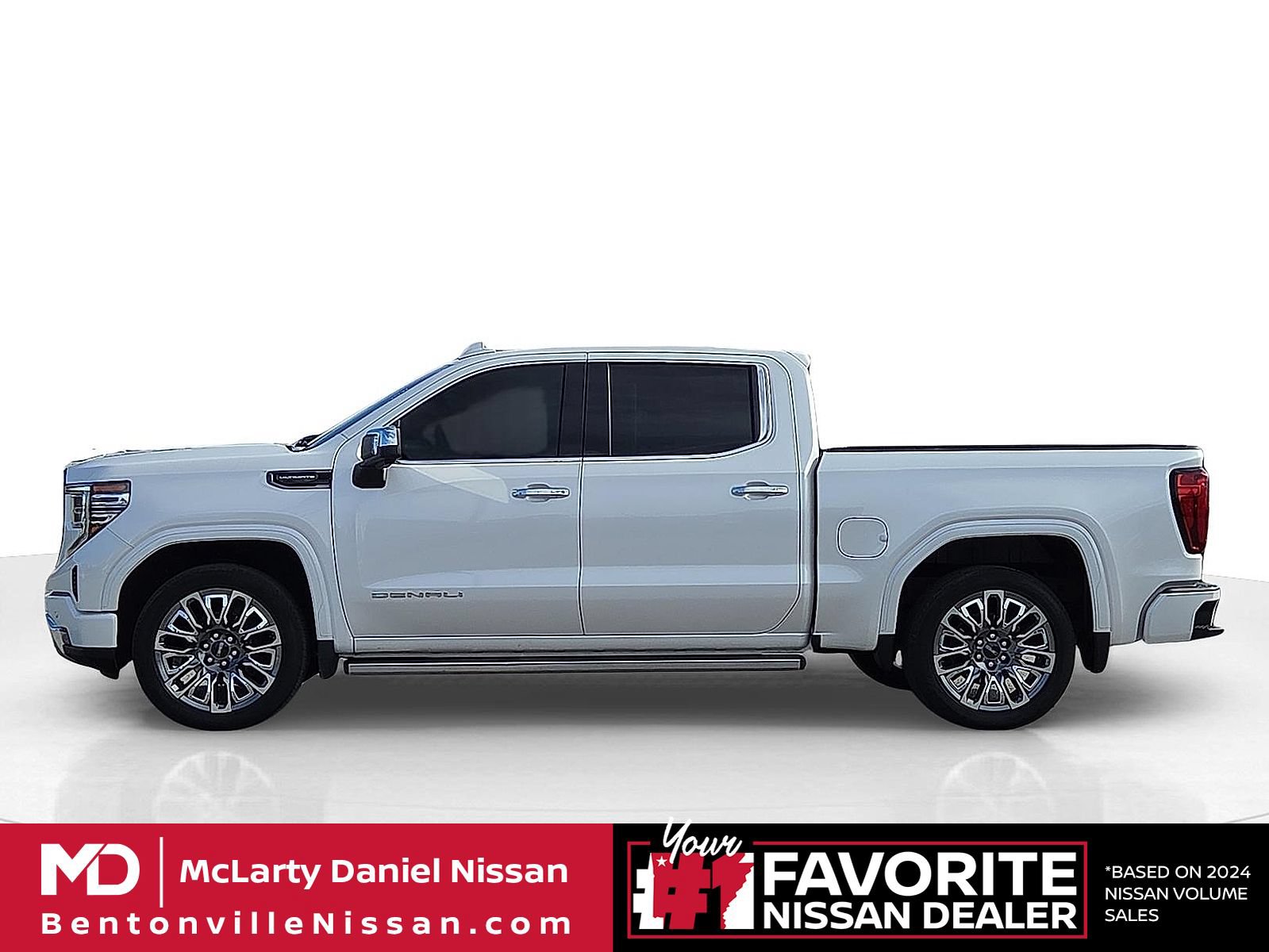 Used 2024 GMC Sierra 1500 Denali Ultimate AWD/4WD image 3