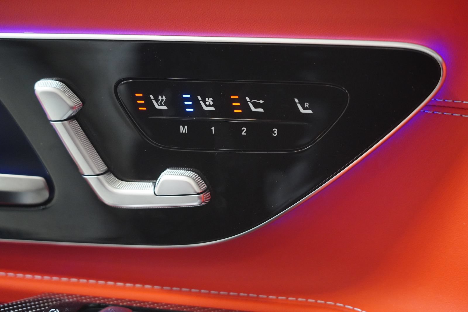 New 2026 Mercedes-Benz SL 63 AMG 4MATIC image 37