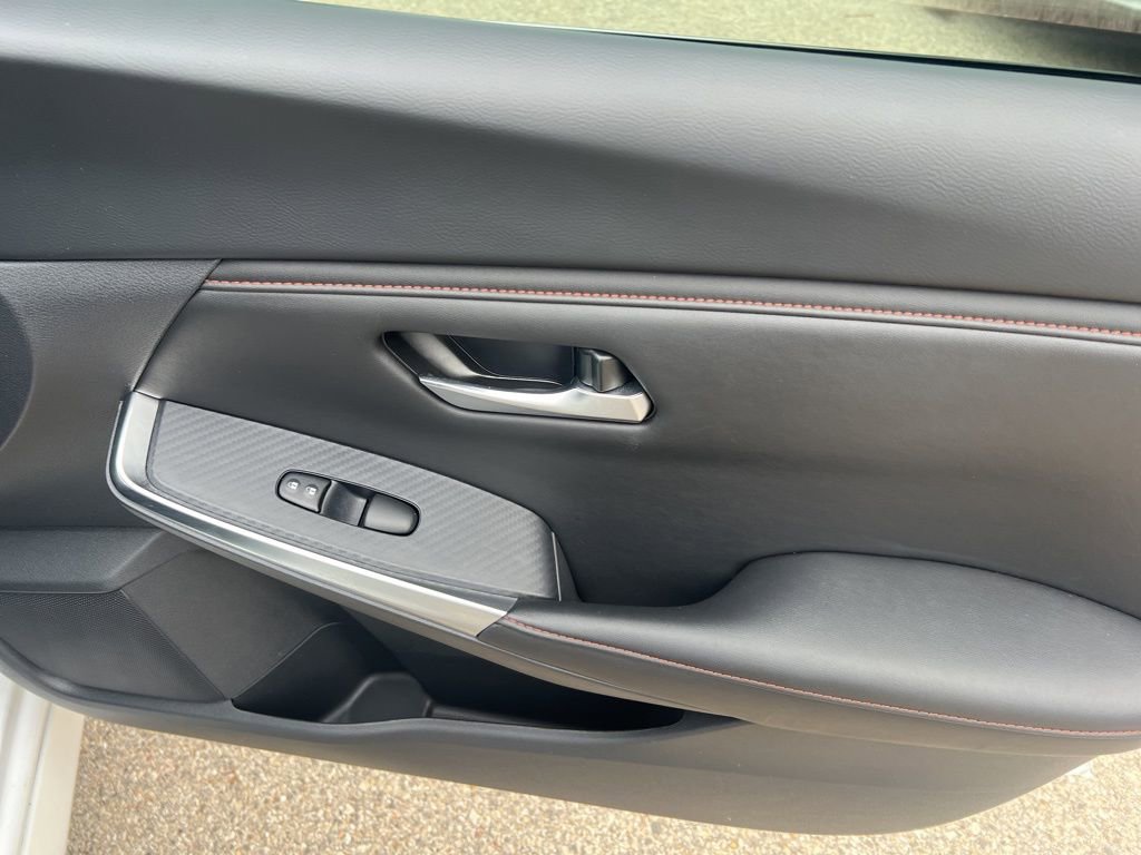 Certified 2024 Nissan Sentra SR FWD image 21