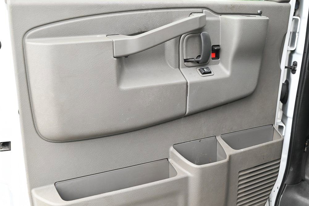 Used 2022 Chevrolet Express 2500 Extended w/ Driver Convenience Package image 13