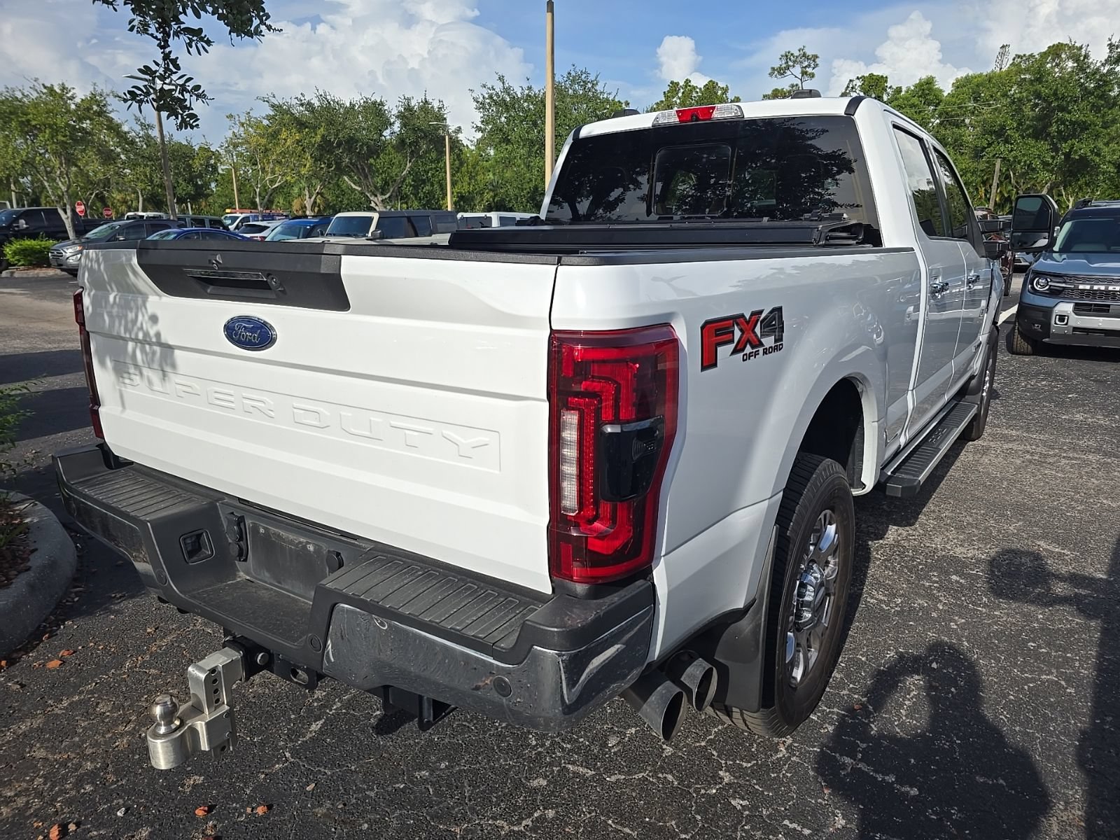 Used 2022 Ford F250 Lariat w/ Lariat Ultimate Package AWD/4WD image 3